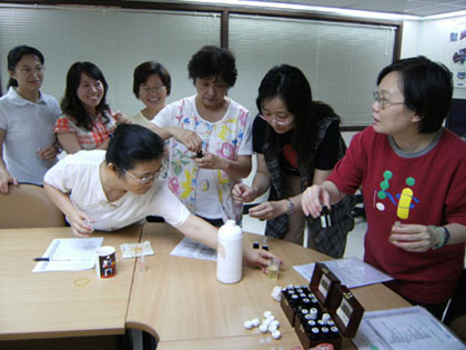仁愛醫院安寧病房，舉辦醫護人員護理芳療訓練課程2008年9月份