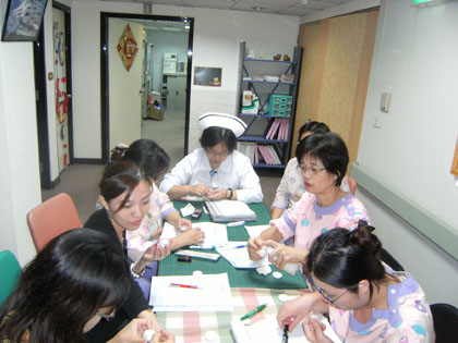 新莊屬立醫院，舉辦醫護人員護理芳療訓練課程2008年8月份