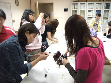 林口長庚醫院，舉辦醫護人員護理芳療訓練課程2009年10月份