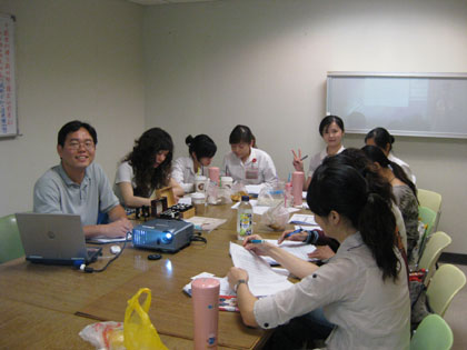 高雄長庚醫院，舉辦醫護人員護理芳療訓練課程2008年6月份