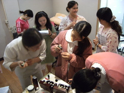 新泰醫院呼吸照護科，舉辦醫護人員護理芳療訓練課程2008年8月份