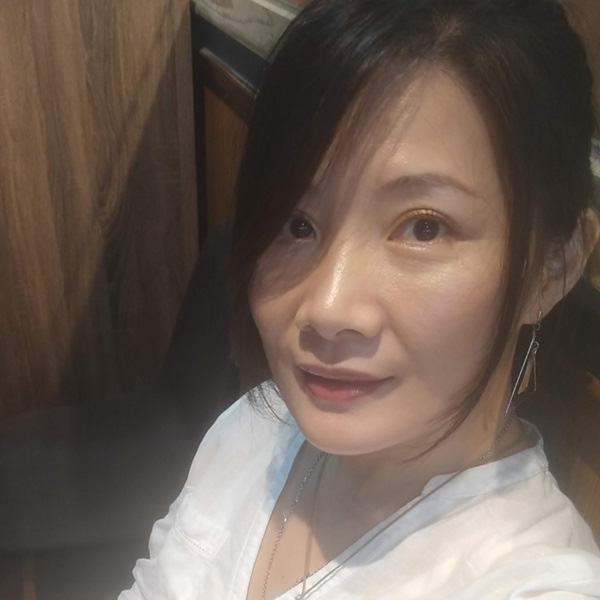 隨手可得的毛巾竟能趕走痠痛!?麻醉護理師教你練習傾聽身體聲音、並用精油治癒你的心 !~ 聽聽芳香