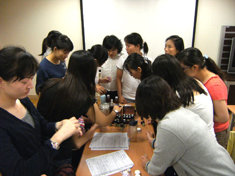 台中慈濟，舉辦醫護人員護理芳療訓練課程2009年10月份