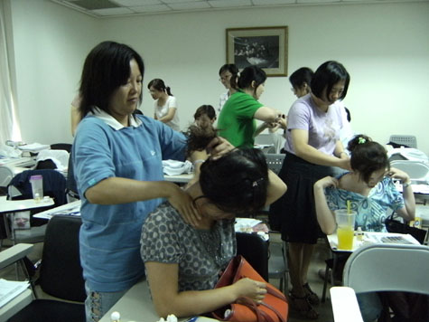 台南成大醫院婦產科，舉辦醫護人員護理芳療訓練課程 2008年10月份
