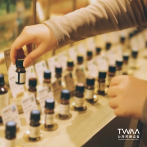 《2026/01/21 媒體報導》專家瘋傳精油避雷購買指南：掌握「三大核心指標」協助辨識精油標示與品質資訊！